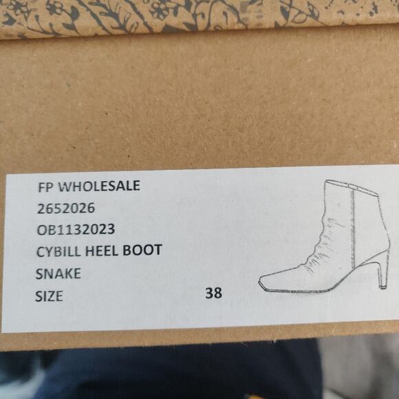 New tan Free people snake skin slouchy bootie sz 38 7.5 - Picture 7 of 7